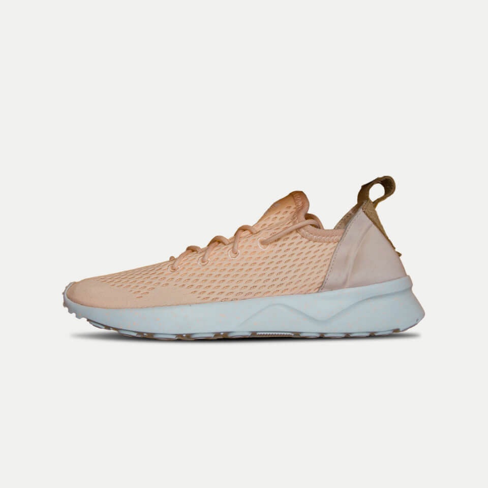 recycled shoe product image 004